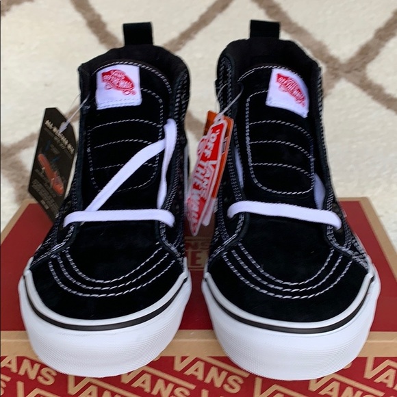 VANS SK8-HI MTE BLACK/TRUE WHITE WMNS - Picture 8 of 16